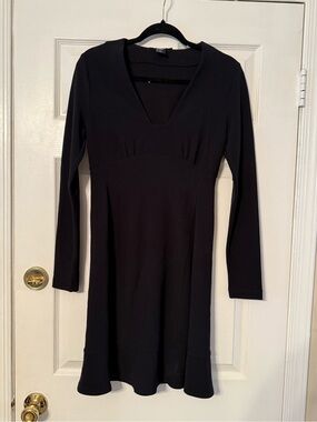 Boston Proper Black Long-Sleeve V-Neck Knit Dress